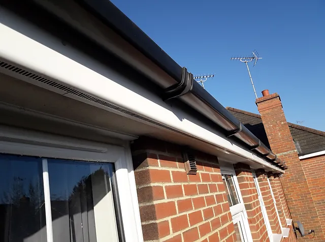 Professional guttering services in London by Roofers London